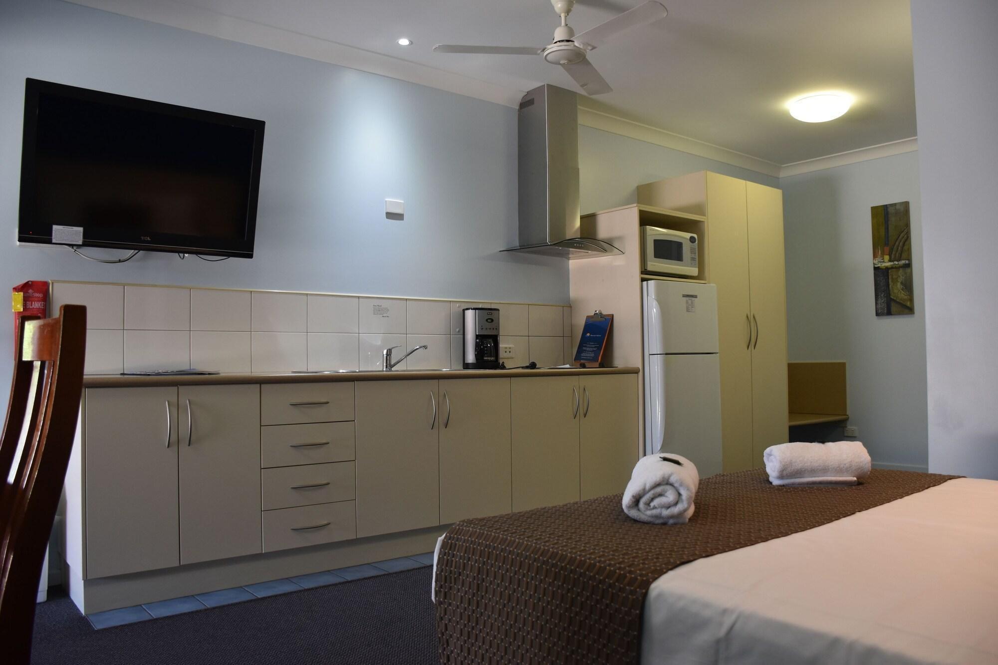 Bluewater Harbour Motel Bowen Extérieur photo