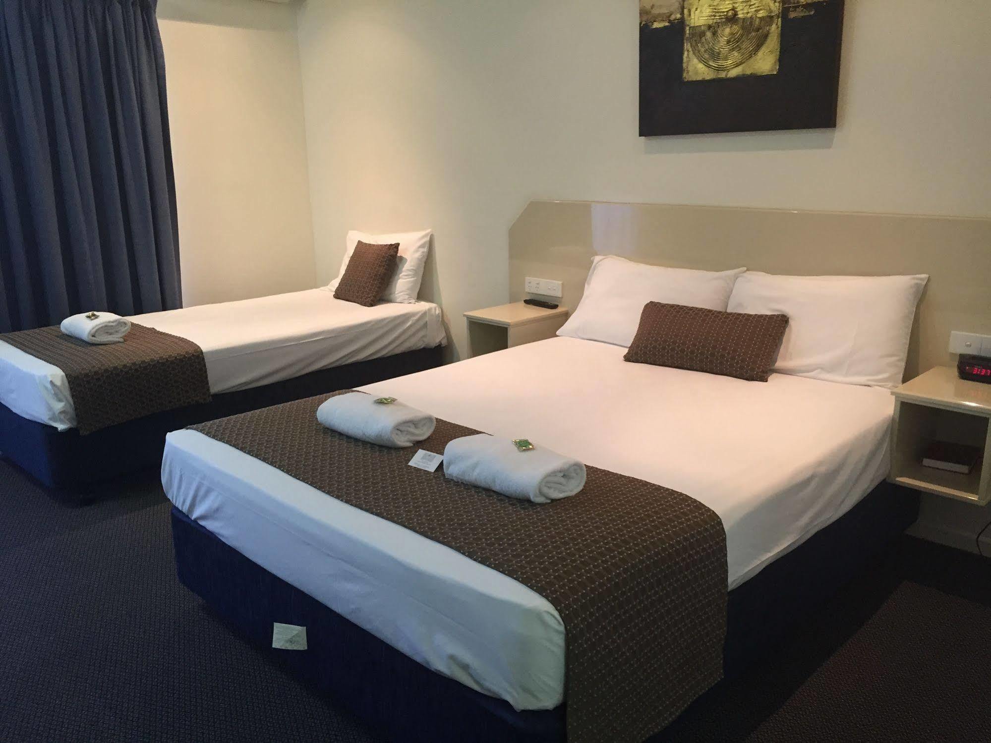 Bluewater Harbour Motel Bowen Extérieur photo