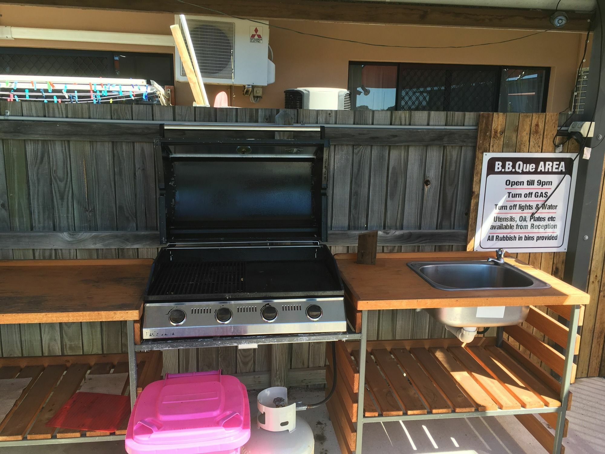 Bluewater Harbour Motel Bowen Extérieur photo